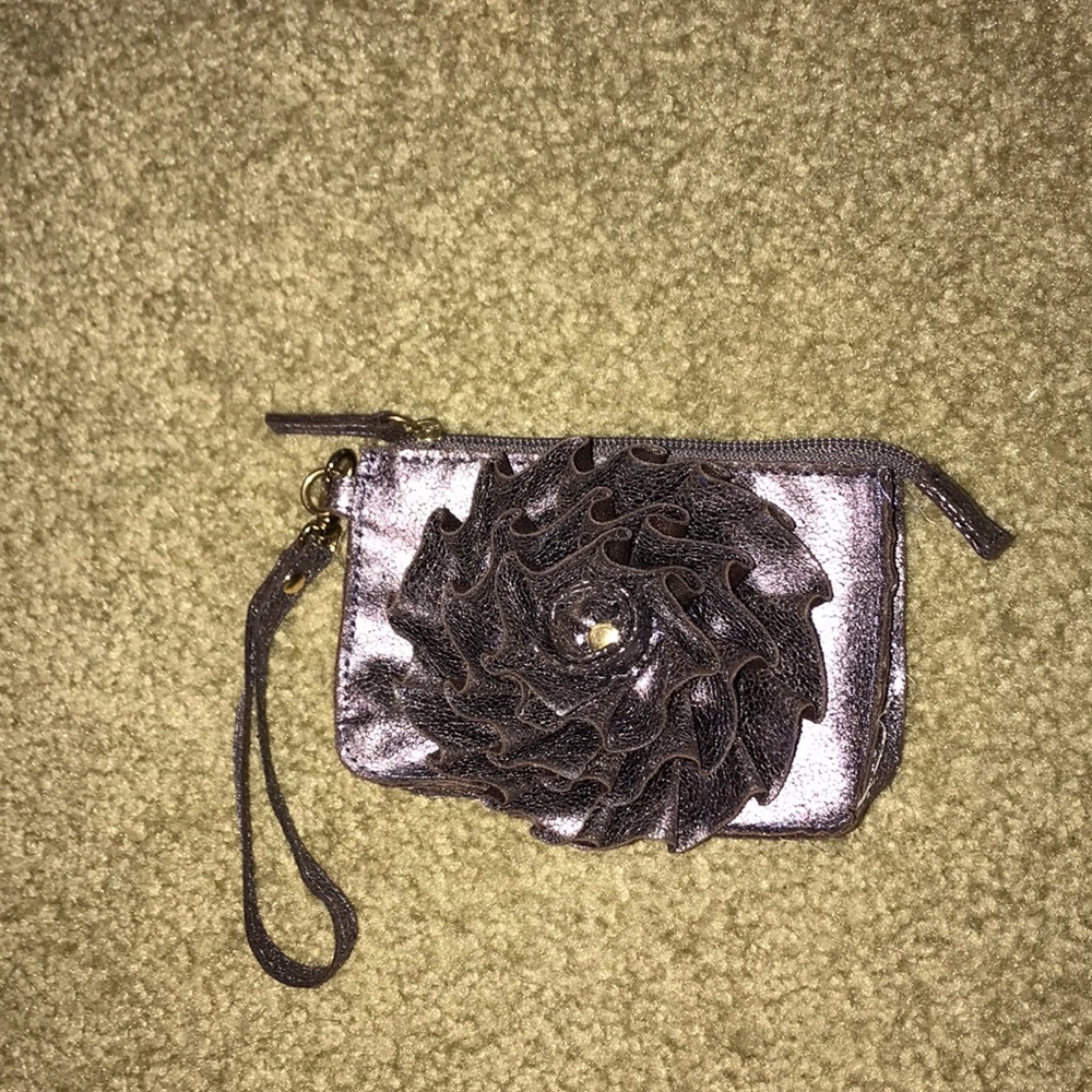Purple wristlet with flower